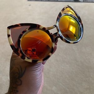 Torti” cat eye Glasses